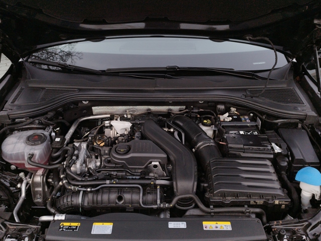 Passat Variant Business 1.5 eTSI DSG IQ.DRIVE/SH