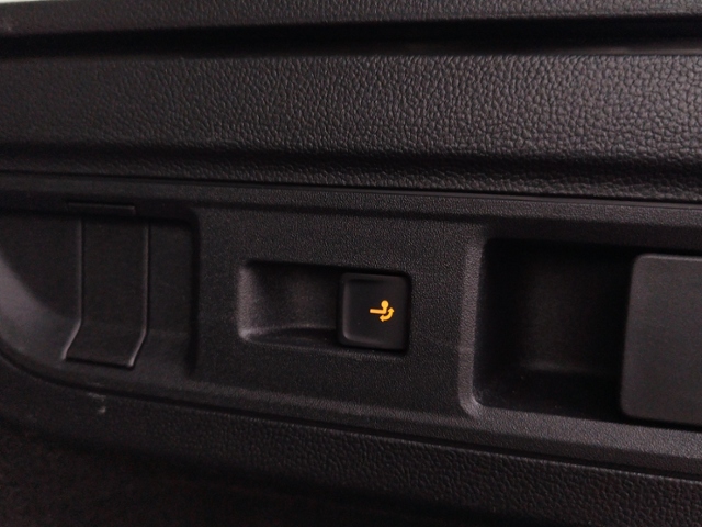 Passat Variant Business 1.5 eTSI DSG IQ.DRIVE/SH