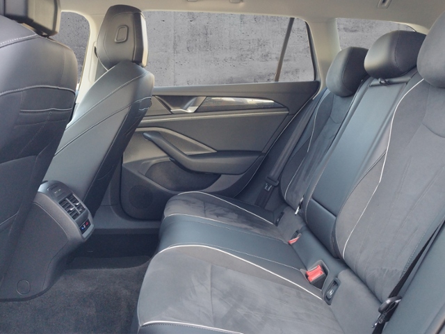 Passat Variant Business 1.5 eTSI DSG IQ.DRIVE/SH