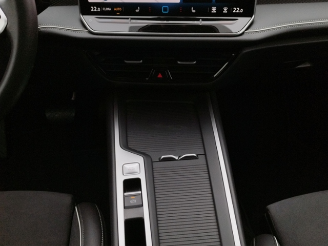 Passat Variant Business 1.5 eTSI DSG IQ.DRIVE/SH