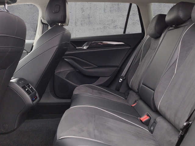 Passat Variant Business 1.5 eTSI DSG IQ.DRIVE/SH