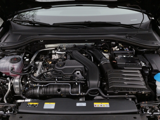 Passat Variant Business 1.5 eTSI DSG IQ.DRIVE/SH