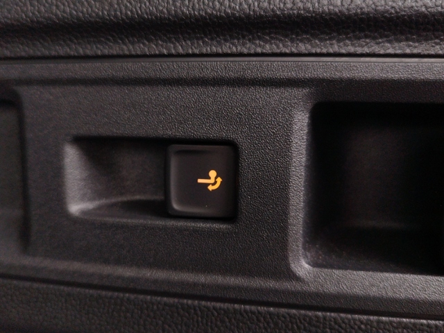 Passat Variant Business 1.5 eTSI DSG IQ.DRIVE/SH