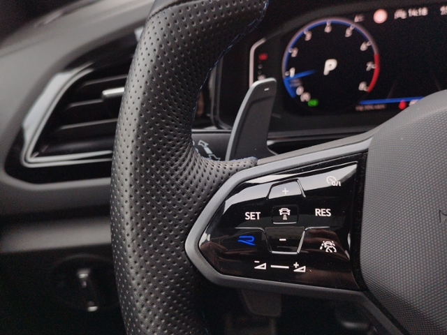 T-Roc R 2.0 TSI 4Motion DSG PANO/DCC KLIMA LED N