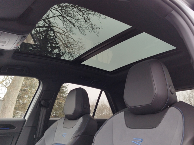 T-Roc R 2.0 TSI 4Motion DSG PANO/DCC KLIMA LED N