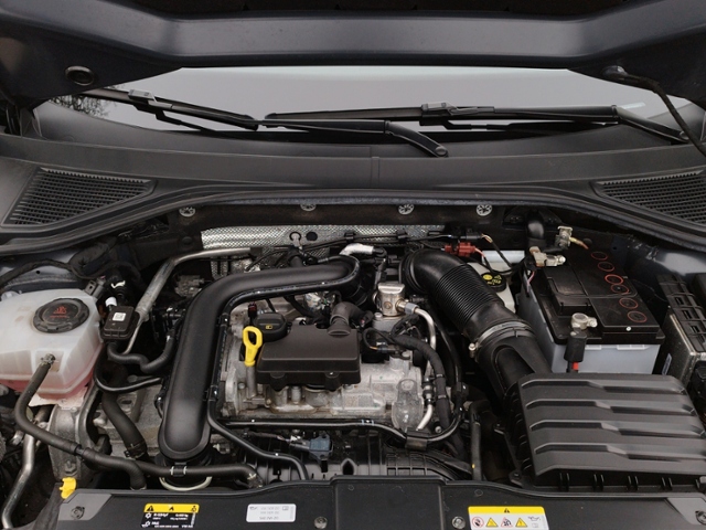 T-Roc R-Line 1.0 TSI Business/SHZ KLIMA LED NAVI