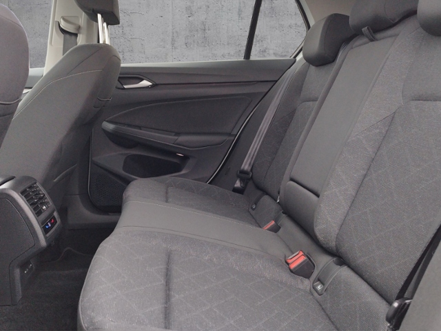 Golf VIII Life 1.5 TSI LED+/NAV/SHZ KLIMA NAVI A