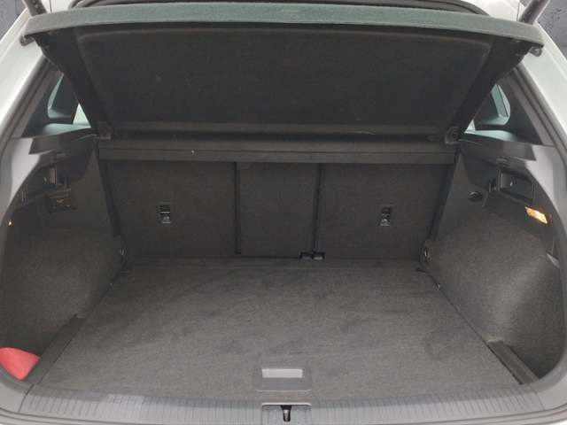 Tiguan R-Line 2.0 TSI 4Motion DSG IQ.LIGHT KLIMA