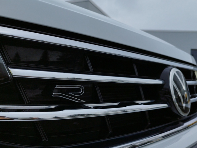 Tiguan R-Line 2.0 TSI 4Motion DSG IQ.LIGHT KLIMA