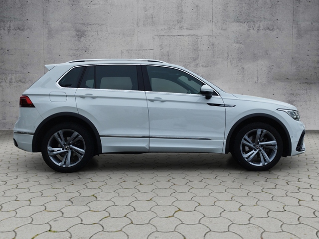 Tiguan R-Line 2.0 TSI 4Motion DSG IQ.LIGHT KLIMA