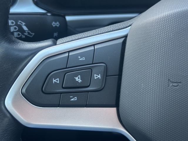 T-Roc Life 1.0 TSI 5JG/LED/NAV/PARKLENK/SHZ