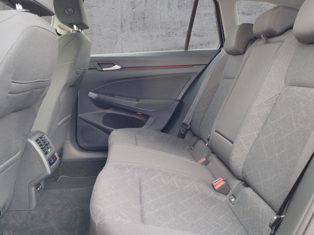 Golf VIII Variant Life 2.0 TDI DSG 5JG/AHK/NAV