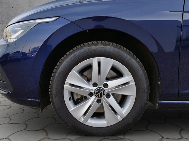 Golf VIII Variant Life 2.0 TDI DSG 5JG/AHK/NAV