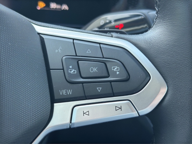 Tiguan 1.5 eTSI DSG AHK/NAV/SHZ/IDA KLIMA LED NA