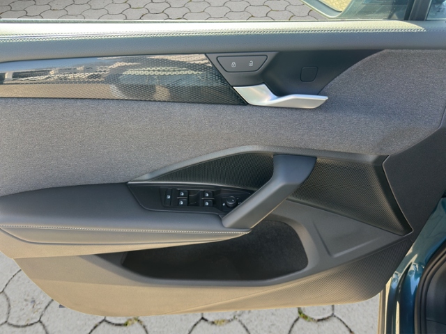 Tiguan 1.5 eTSI DSG AHK/NAV/SHZ/IDA KLIMA LED NA