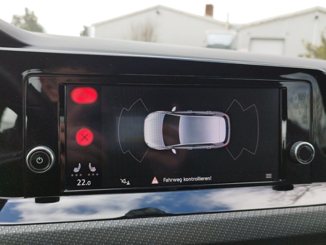 Golf VIII 1.5 TSI R-LINE LED/SHZ/KLIMA/ALU