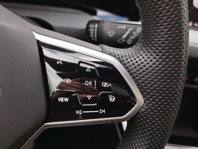 Golf VIII 1.5 TSI R-LINE LED/SHZ/KLIMA/ALU