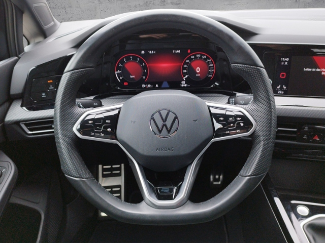 Golf VIII 1.5 TSI R-LINE LED/SHZ/KLIMA/ALU