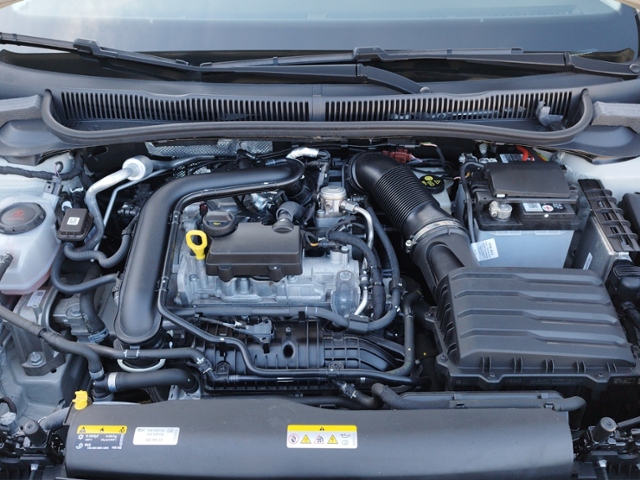 Taigo Life 1.0 TSI IQ.DRIVE/Park/SHZ KLIMA LED A