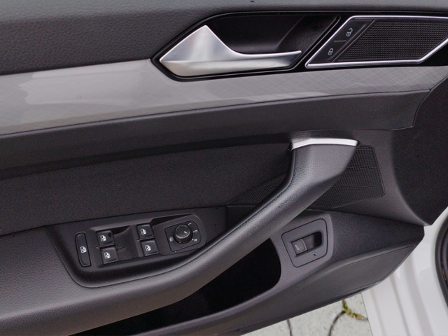 Passat Variant Business 2.0 TDI DSG AHK/ACC/NAV