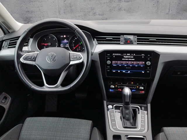 Passat Variant Business 2.0 TDI DSG AHK/ACC/NAV