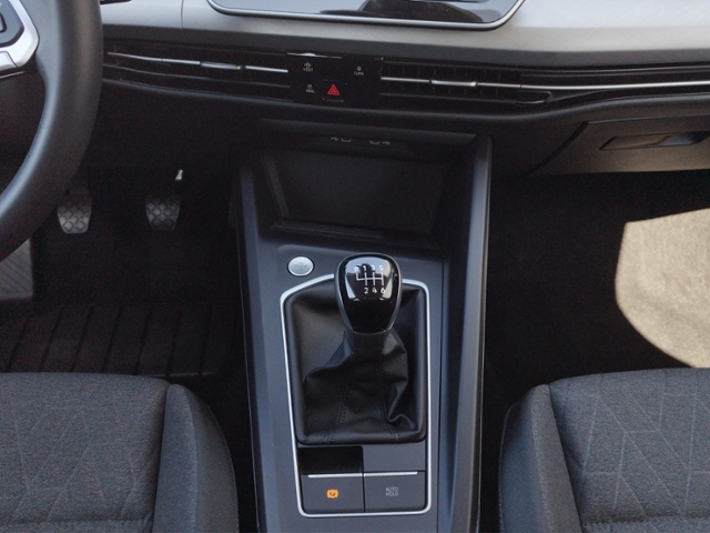 Golf VIII Life 1.5 TSI 5JG/3-ZONEN/SHZ/ALU