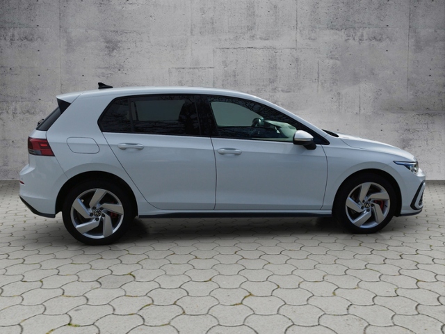 Golf VIII GTE 1.4 TSIeHybrid DSG NAV/LED+/RFK/3-
