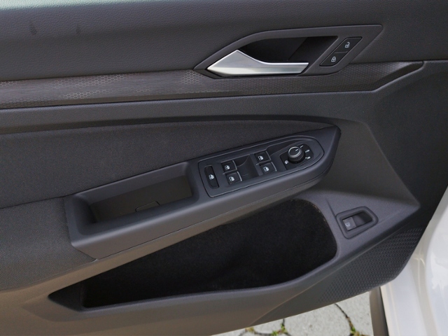 Golf VIII GTE 1.4 TSIeHybrid DSG NAV/LED+/RFK/3-