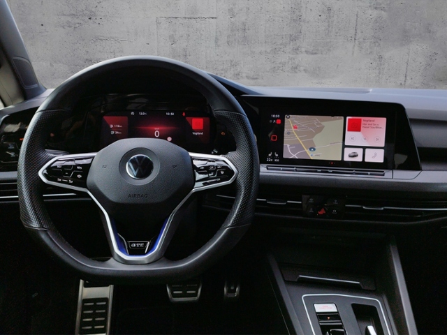 Golf VIII GTE 1.4 TSIeHybrid DSG NAV/LED+/RFK/3-