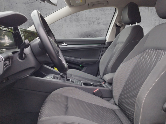 Golf VIII Active 1.5 TSI 5JG/AHK/ACC/PANO/NAV