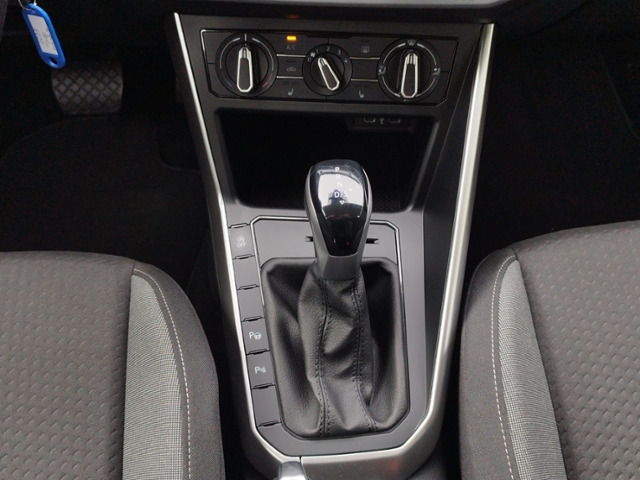 Taigo Life 1.0 TSI DSG L+S/PARKEN/ACC/CARPLAY