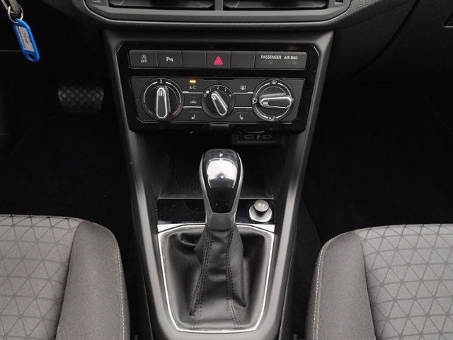 T-Cross Life 1.0 TSI DSG ACC/SHZ/L+S/NAV