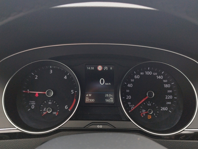 Passat Variant Business 2.0 TDI DSG R-LINE/DCC