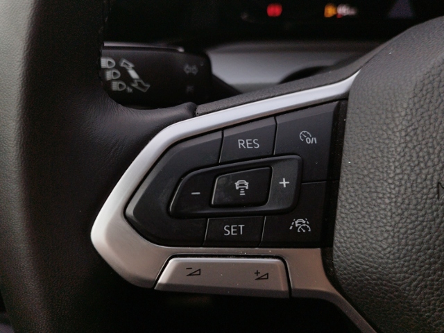 Golf VIII Active1.0 TSI MATRIX/PANO/CARPLAY