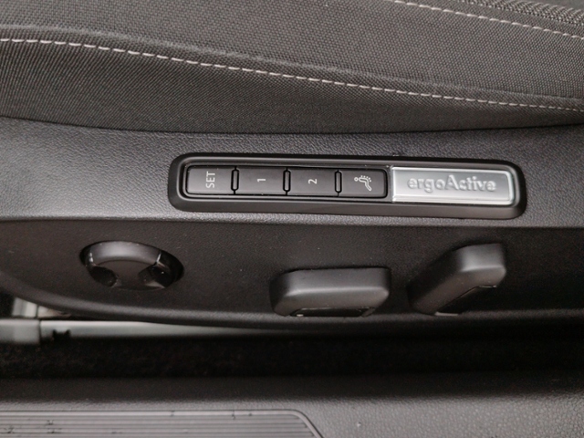 Golf VIII Style 1.5 eTSI DSG STH/HUD/H&K/AHK
