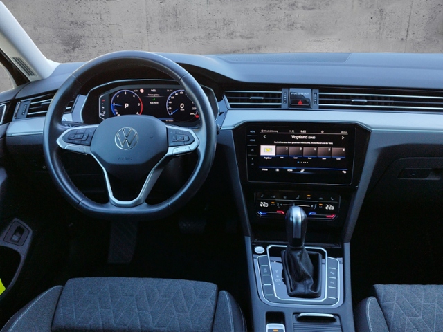 Passat Variant Business 2.0 TDI DSG AHK/MATRIX
