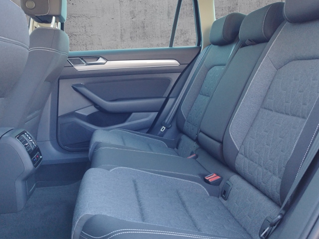 Passat Variant Business 2.0 TDI DSG AHK/MATRIX