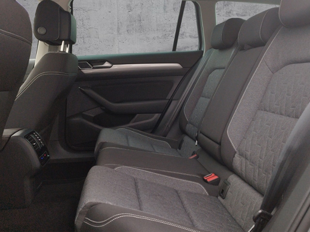 Passat Variant Business 2.0 TDI DSG AHK/RKF