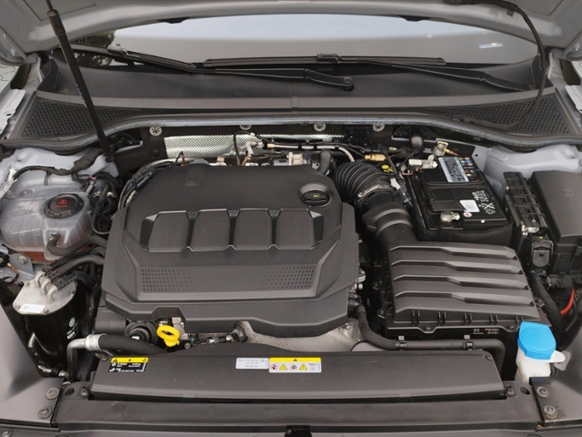 Passat Variant Business 2.0 TDI DSG AHK/RKF