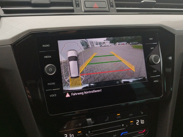 Passat Variant Business 2.0 TDI DSG AHK/RKF