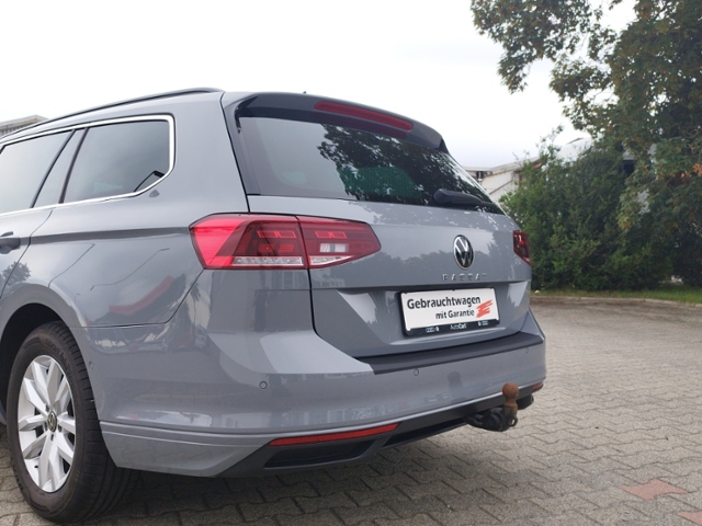 Passat Variant Business 2.0 TDI DSG AHK/RKF