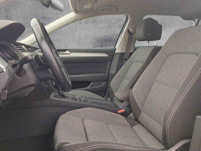 Passat Variant Business 2.0 TDI DSG AHK/RKF