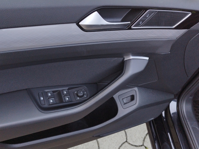 Passat Variant Business 2.0TSI DSG R-LINE RFK/NA