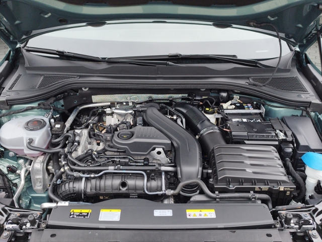 Passat Variant Business 1.5eTSI DSG AHK/RFK/360°