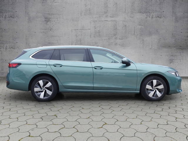 Passat Variant Business 1.5eTSI DSG AHK/RFK/360°