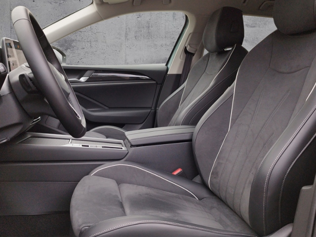 Passat Variant Business 1.5eTSI DSG AHK/RFK/360°