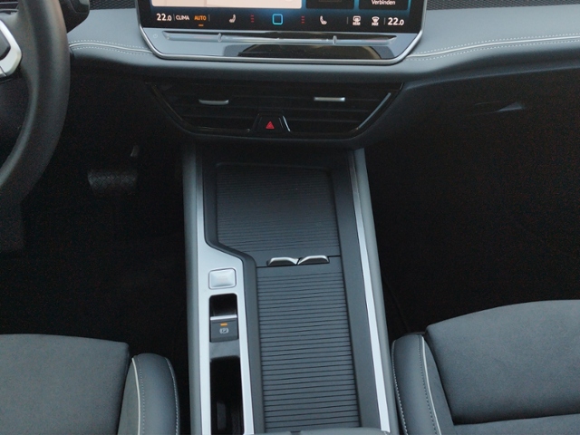 Passat Variant Business 2.0TDI DSG DCC/HUD/ERGO/