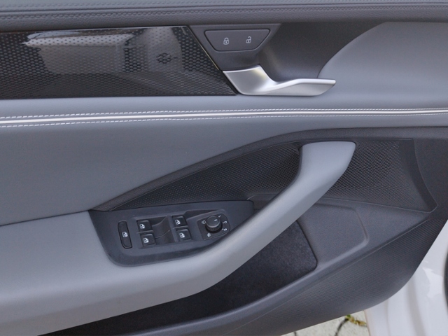 Passat Variant Business 2.0TDI DSG DCC/HUD/ERGO/
