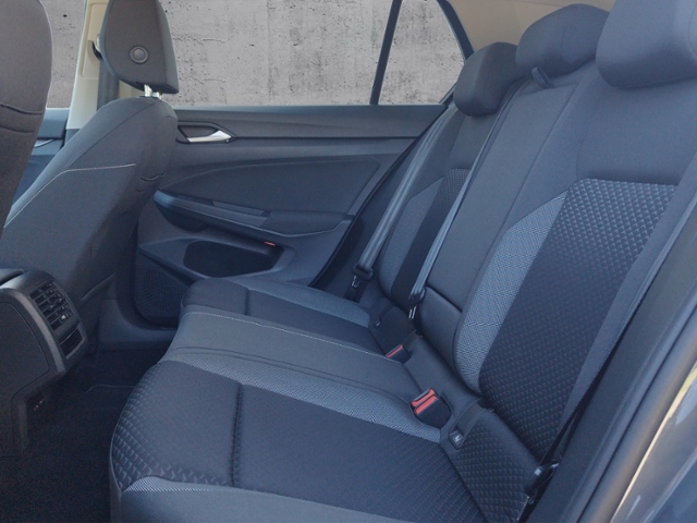 Golf VIII Active 1.0 eTSI DSG ACC/CARPLAY/SHZ