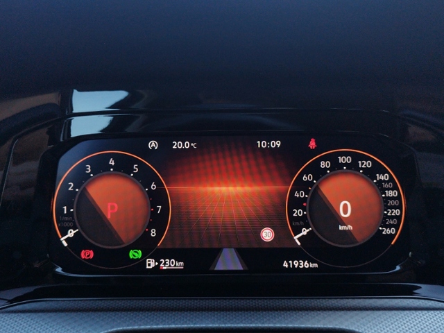 Golf VIII Active 1.0 eTSI DSG ACC/CARPLAY/SHZ